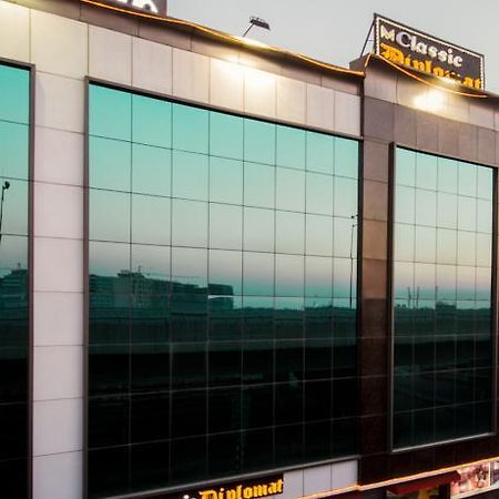 Hotel Classic Diplomat New Delhi Exterior photo