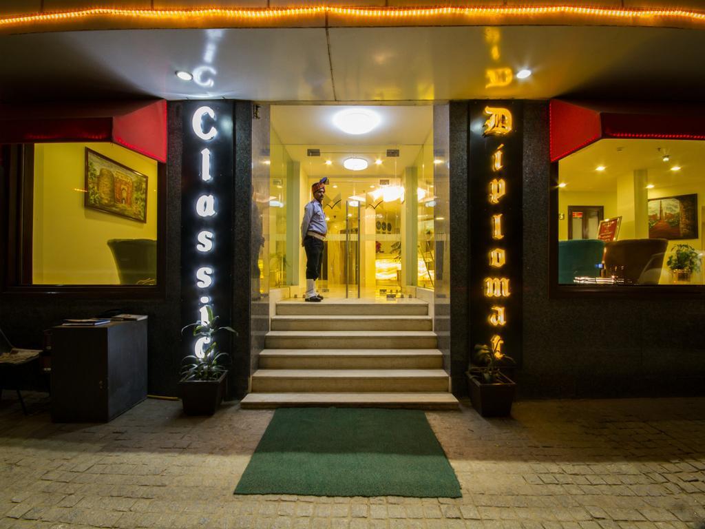 Hotel Classic Diplomat New Delhi Exterior photo