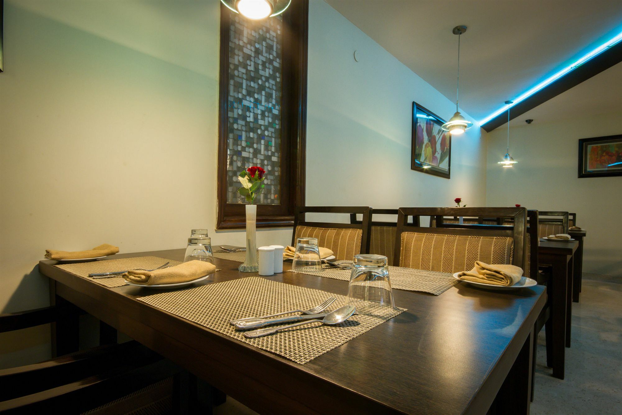 Hotel Classic Diplomat New Delhi Restaurant photo